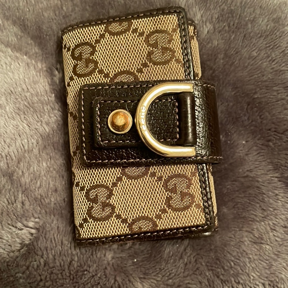 Gucci key holder